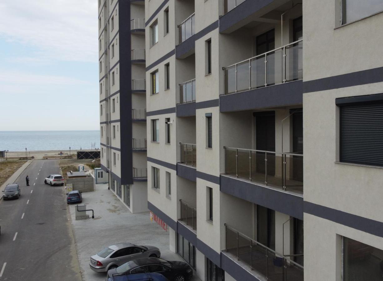 CityApart 7 - Cazare în Mamaia Nord, lângă plajă, cu vedere la mare Năvodari Exterior foto