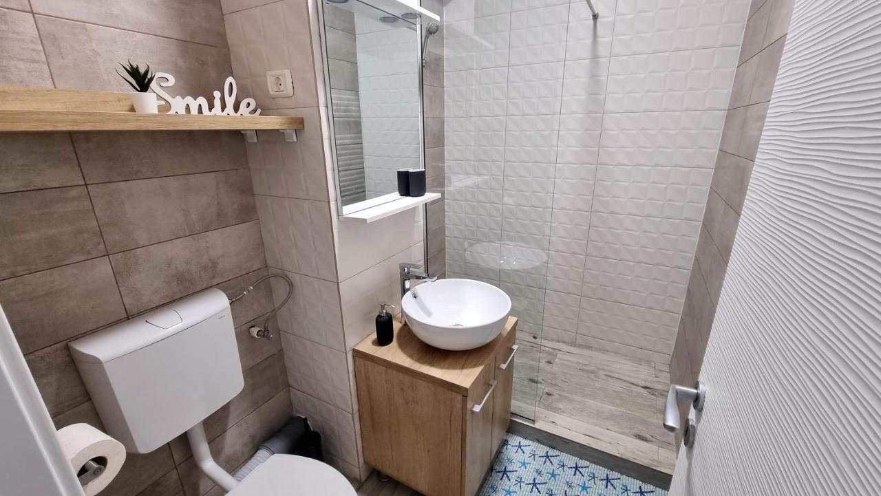 CityApart 7 - Cazare în Mamaia Nord, lângă plajă, cu vedere la mare Năvodari Exterior foto
